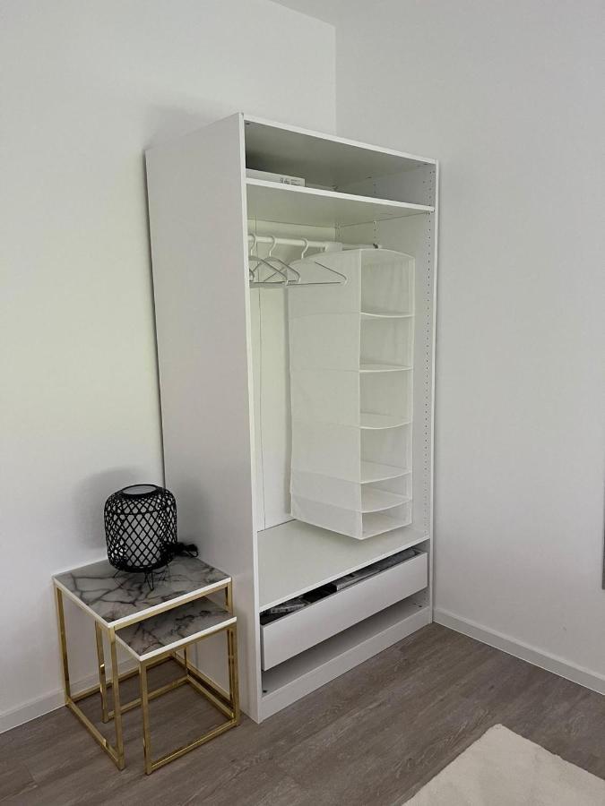 Luxurioeses Apartment Fuer 4 Personen, Neubau, Parkplatz Free ボーフム エクステリア 写真
